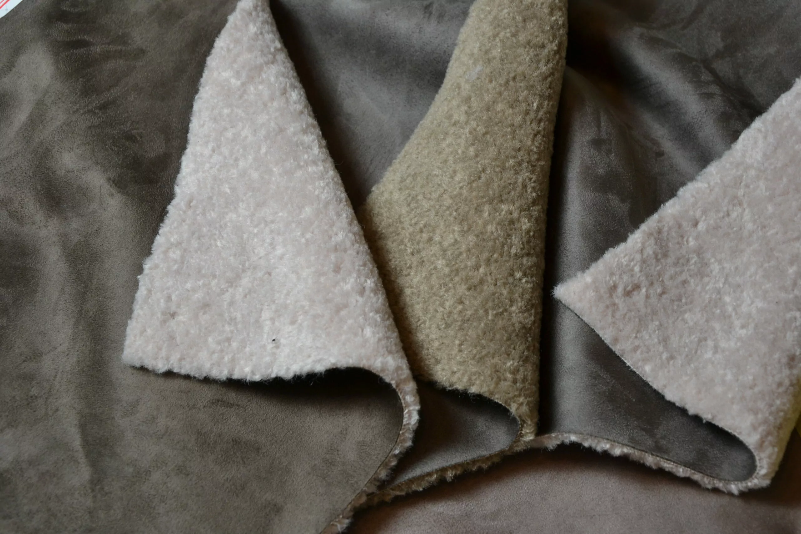 Дубляж Y Вовна WQ зображення